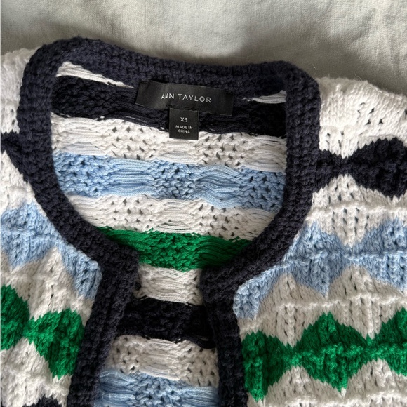 Ann Taylor Cardigan XS EUC - Picture 4 of 4